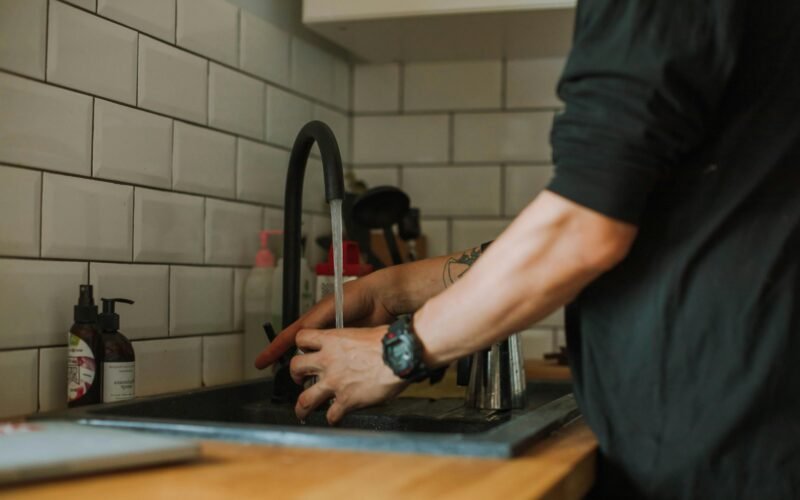 Microplastics in Tap Water: What the Science Actually Says